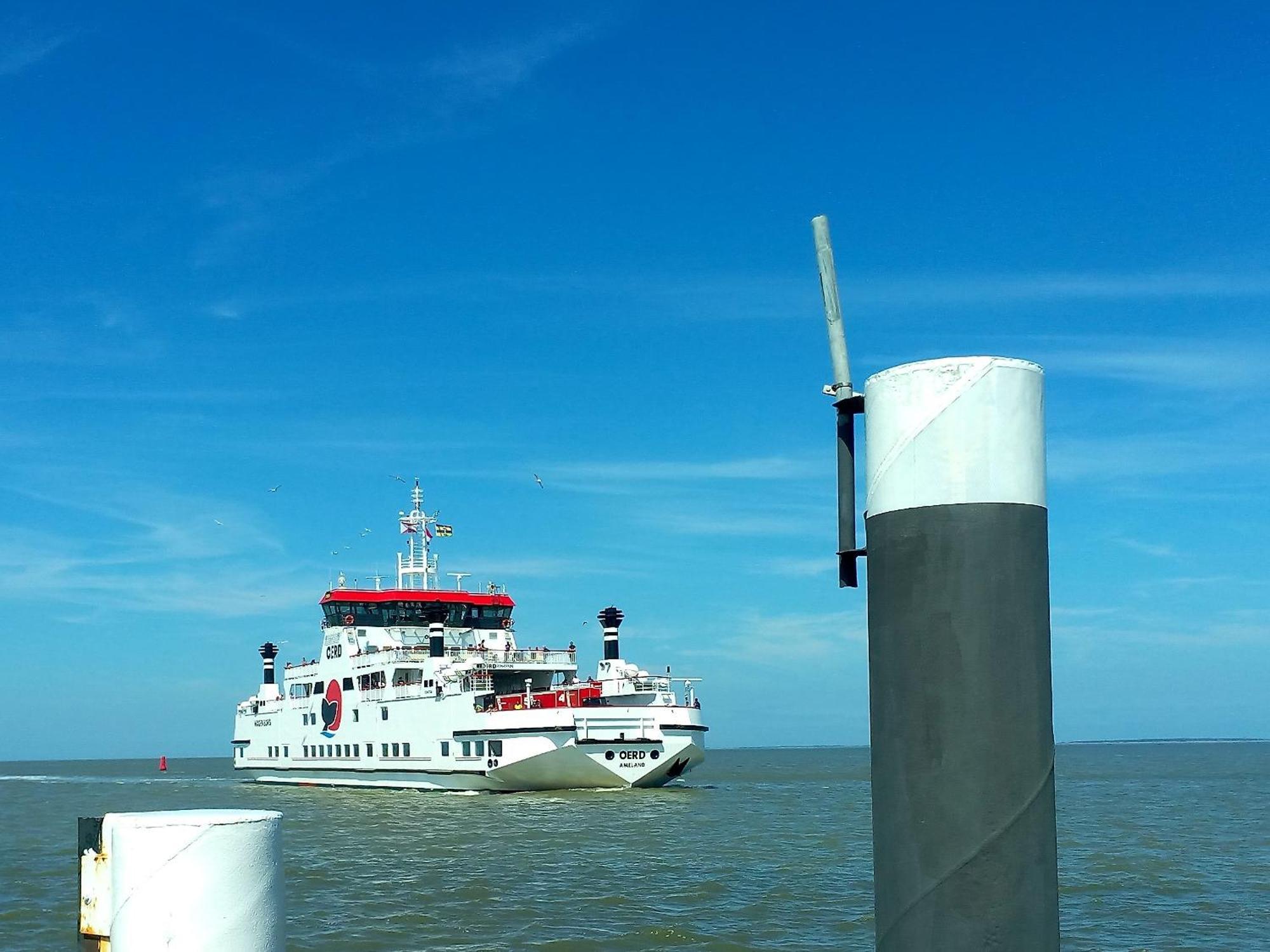 Vakantiehuisje Smoek Holwerd, Aan De Waddenzee Villa Exterior foto